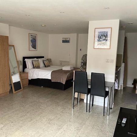 Koala & Tree - Big Studio At The Heart Of Cambridge - Short Lets & Serviced Accommodation Exteriör bild